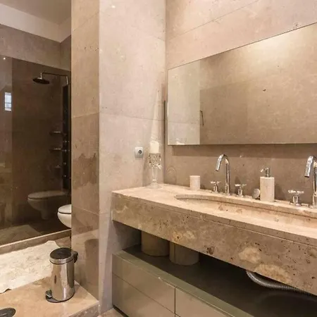 Apartament Apartment With A Terrace And Snooker Lizbona
